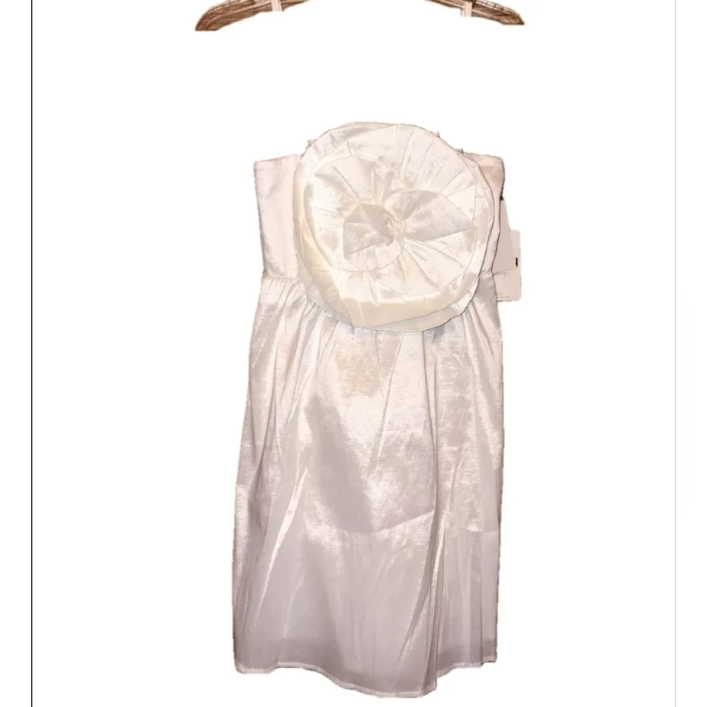 Show Me Your MuMu White Best Rose Dress NWT Size Medium - Picture 4 of 13